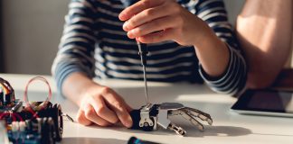 Scientific Games contributes to STEM related robotics organization