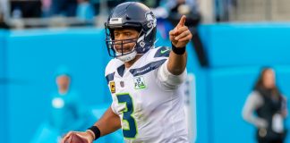 TheLines: Heavy favorites can’t be taken for granted in NFL Week 10 Six Week 10 games have heavy favorite point spreads of nine points or more, but there is no such thing as a sure thing in the NFL, according to TheLines.com.