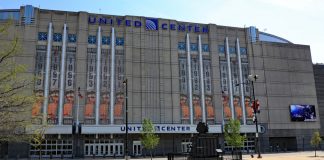 FanDuel to open sportsbook inside Chicago’s United Center Thomas Barrat FanDuel Group is planning to open a sportsbook lounge inside the United Center, pending necessary approvals being obtained.