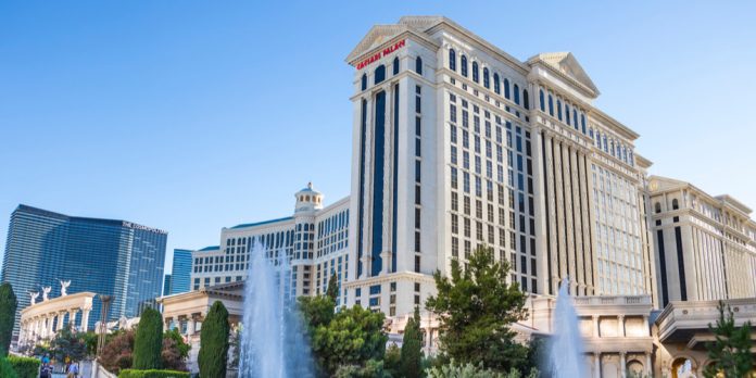 Caesars has published its financial results for Q4 and 2021, recording improvements in revenue and adjusted EBITDA against a backdrop of net losses.