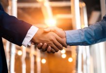 Paysafe broadens US reach with Bally’s partnership Paysafe has announced a partnership with Bally’s to streamline the player deposits process for customers of the Bally Bet online sportsbook in Arizona and the BallyCasino.com brand in New Jersey.