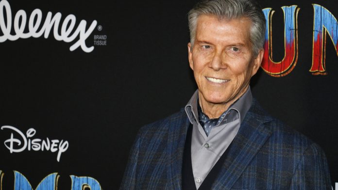 The Mohegan Sun FanDuel sportsbook will host a Grand Opening celebration on March 5th, featuring celebrities including Michael Buffer, Larry Holmes, Max “Big Country” Lane and Dan Koppen as well as stand-out NFL wide receiver Chris Hogan.