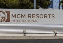 MGM Resorts International CEO and President Bill Hornbuckle has praised the ‘strong’ operational performance of the company in Q1 as increased weekend demand and a ‘better mix of business’ led to increased revenues and a reduction in net losses. 