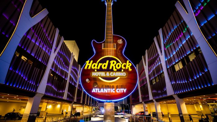 Hard Rock International secured a last-minute deal with union reps over the weekend which abandoned plans for a strike over the holiday weekend