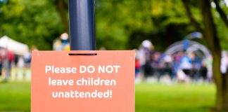 Do not leave children unattended sign