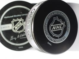 NHL extends gaming partnership with BetMGM NHL-branded hockey puck