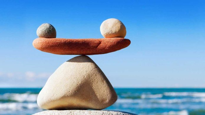 Rocks arranged conveying balance
