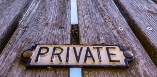 Private sign