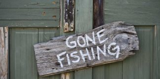 Sportsbooks skip MA regulatory discussion over limiting bettors Gone Fishing sign on door