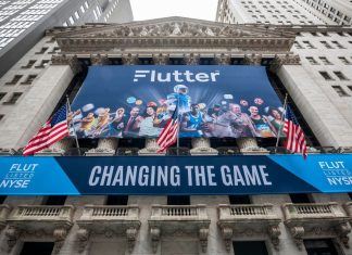 Flutter shareholders have voted overwhelmingly in favour of moving the company's primary listing to the New York Stock Exchange.