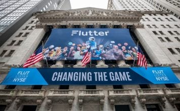 Flutter shareholders have voted overwhelmingly in favour of moving the company's primary listing to the New York Stock Exchange.