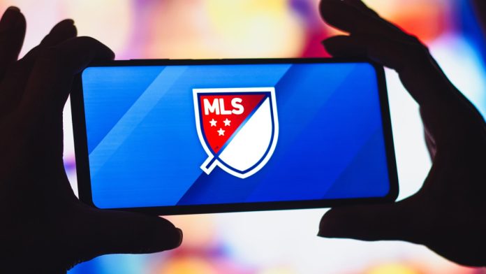 MLS places midfielder Felipe Hernandez on leave for gambling violation