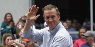 FanDuel latest sportsbook to sign Eli and Peyton Manning fanduel-eli-and-peyton-manning