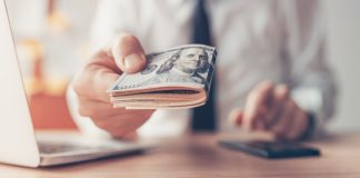 DraftKings agrees to $10M NFT class action settlement DraftKings Justin DuFoe Settlement NFTs Marketplace Reignmakers