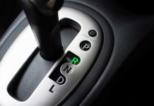 Car gear shift in reverse much liek Maryland Senator wants to roll back sports betting