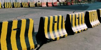 A roadblock, such as the one online casino legislation has hit in the Maine Senate