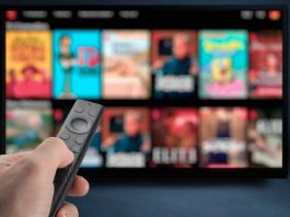 Streaming device and remote