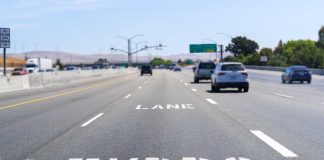 Express lane on highway
