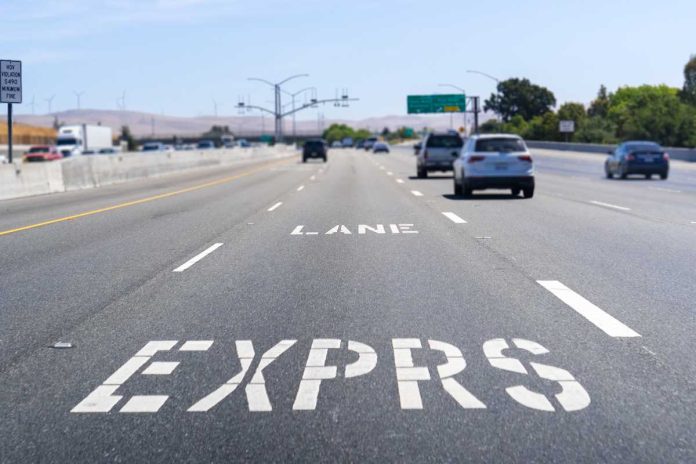 Express lane on highway