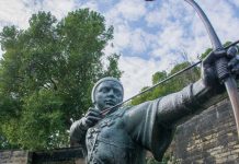 Statue of Robin Hood