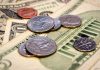 Bet365 final Illinois sportsbook to respond to tax change U.S. coins including quarters lying on $1 and $5 notes