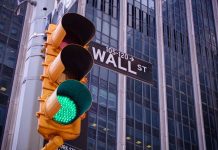 Polymarket says CFTC has cleared it to proceed with US sports contracts A green traffic light on Wall Street