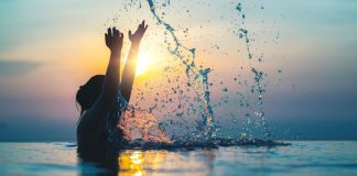 Splash Sports adds to investor portfolio with $14.5M Series B round A person splashes water as Splash Sports raises new funding.