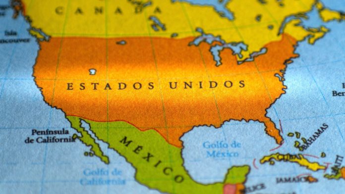 DraftKings-looks-to-California-and-Texas-with-Spanish-language-launch A map of the U.S. in Spanish, labeled Estados Unidos