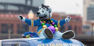 DraftKings partners with St. Louis Blues ahead of Missouri launch Louie, the mascot of DraftKings' new partner the St. Louis Blues, on top of a bus