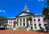 Florida lawmakers put legalizing DFS back on agenda The Florida State Capitol building