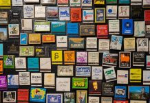 Display of matchbooks