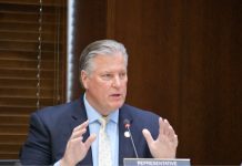 TN lawmaker wants to ban virtual-currency sweeps & gambling devices Rep. Scott Cepicky, who introduced a bill to ban online sweepstakes casinos in Tennessee.