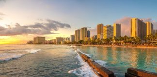 Hawaii committee unanimously advances ban on prediction markets A beach view of Honolulu, Hawaii and the Pacific Ocean