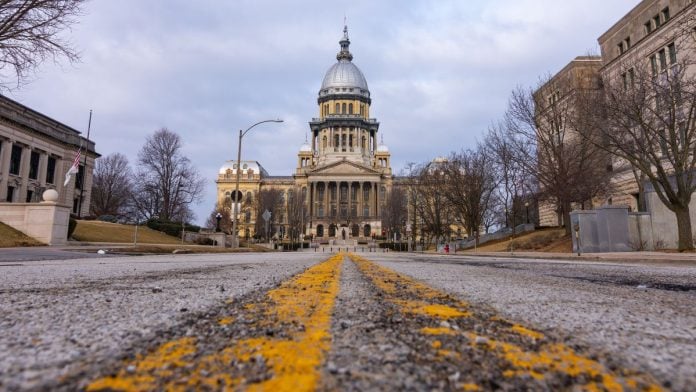 Illinois-lawmaker-starts-again-down-long-road-to-legalizing-online-casinos Road road leading to the Illinois State Capitol Building in Springfield, Ill.
