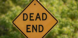 A dead end sign as a group of gaming bills die in the Mississippi legislature.