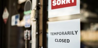 A closed sign as Nevada is requiring Kalshi to temporarily pull its sports event contracts.