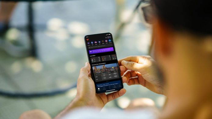 Fanatics-Sportsbook-Over-Shoulder-1 Fanatics users as the company debuts a new prediction market offering.