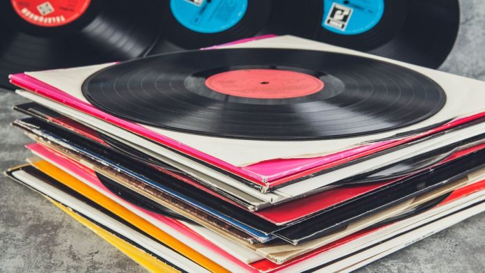 iGaming-focused-Rush-Street-Interactive-sets-stack-of-new-records-in-Q1-2026 A stack of vinyl records