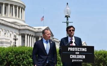 Congressman wants facial recognition to verify age of bettors, predictions users