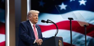 Trump suspends teleprompter operator who live-bet his speeches on Kalshi: report President Donald Trump gives a speech from a teleprompter